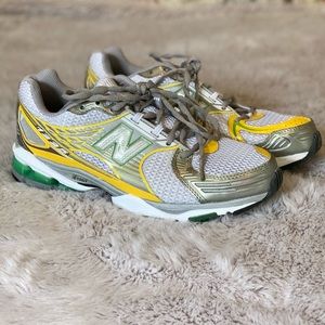 New In Box 225 Nb Running Shoes Size 12 
